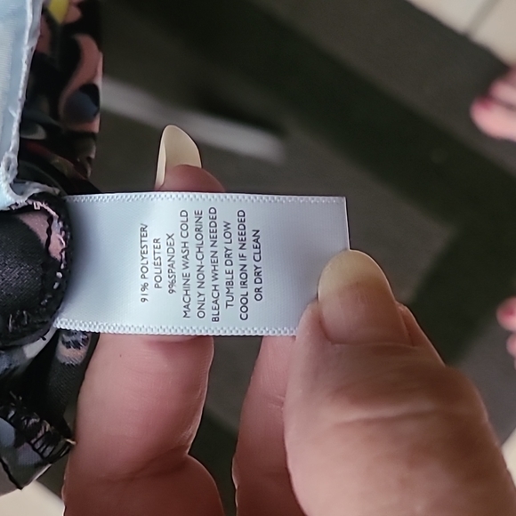 LOFT Shift Dress - Picture 6 of 6